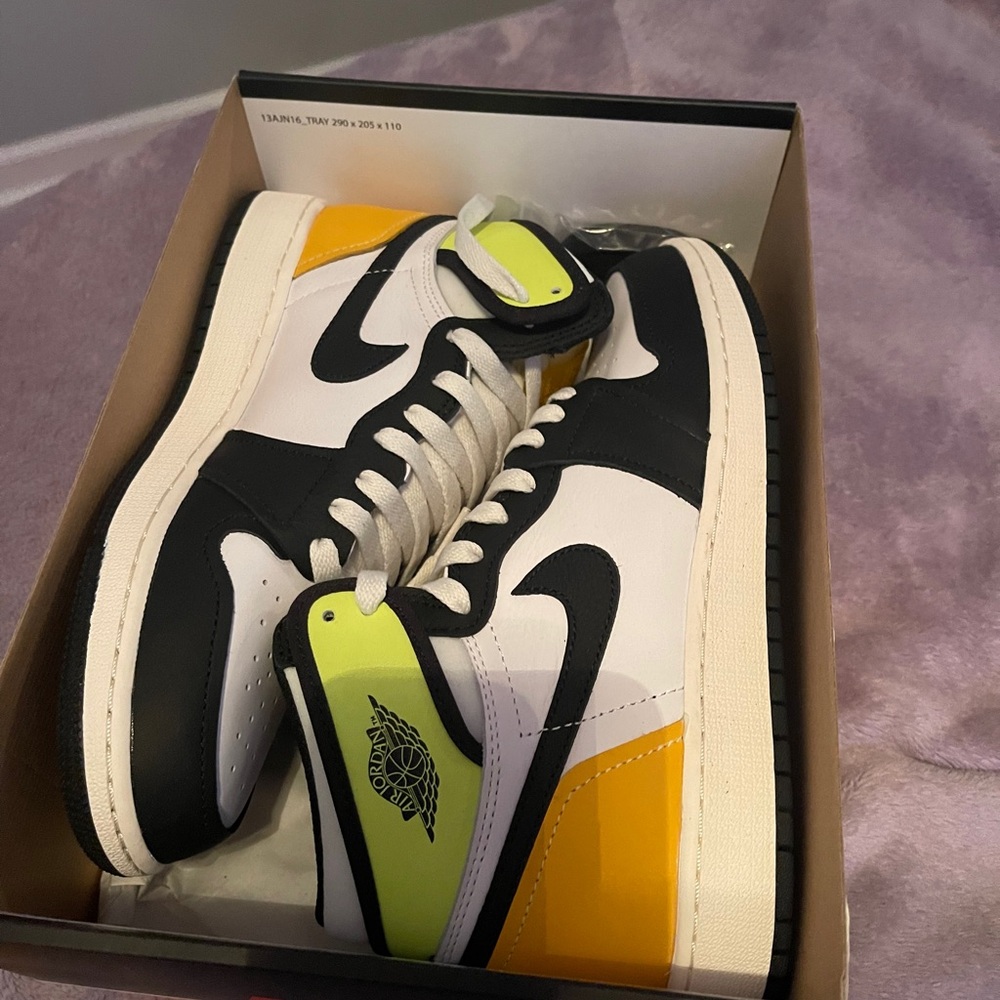 Air Jordan 1s retro high OG GS lime green and yellow